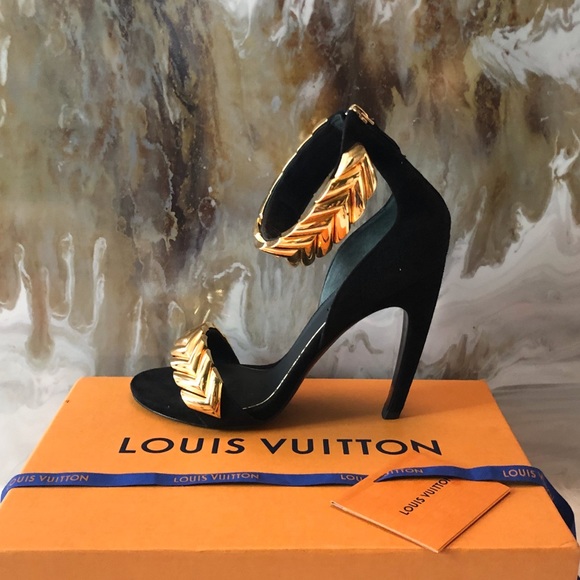 Louis Vuitton Gold V Symphony Strap Sandal 39 - Picture 3 of 8